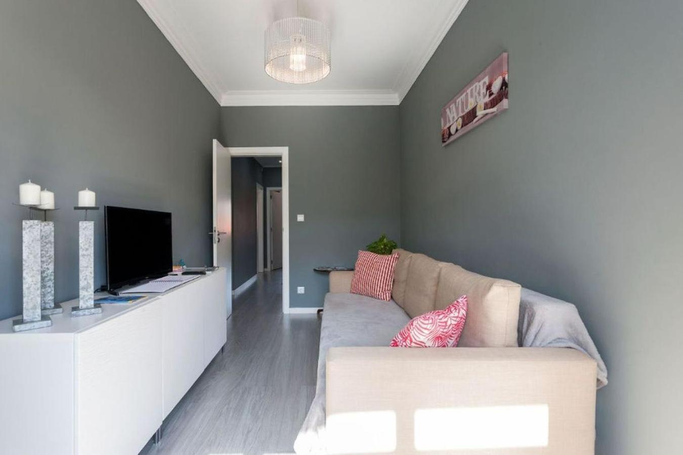 Be Local - Apartment With 2 Bedrooms In Moscavide - 리스본 외부 사진