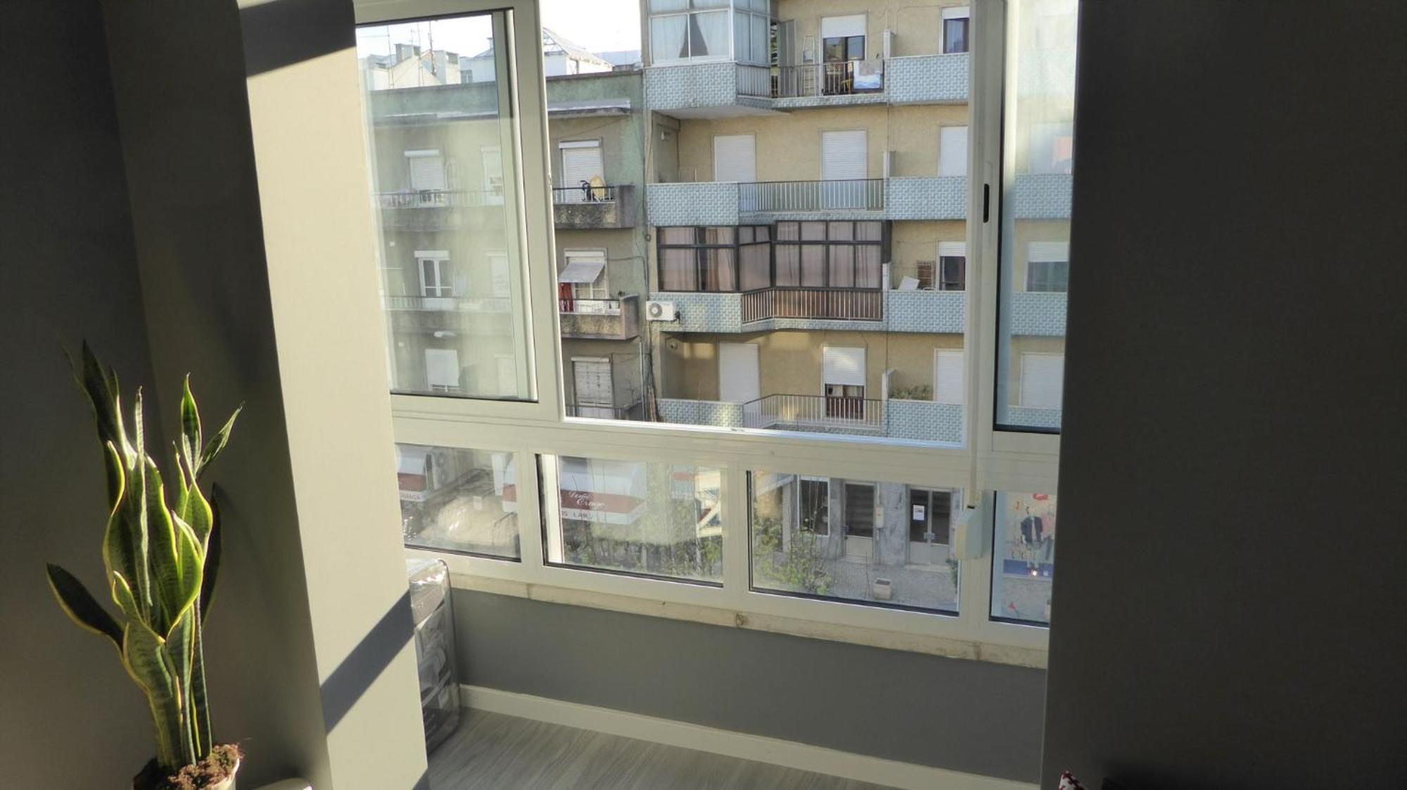 Be Local - Apartment With 2 Bedrooms In Moscavide - 리스본 외부 사진