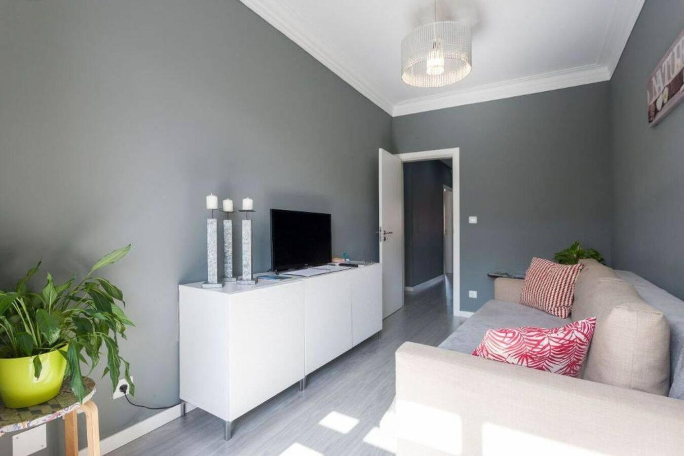 Be Local - Apartment With 2 Bedrooms In Moscavide - 리스본 외부 사진