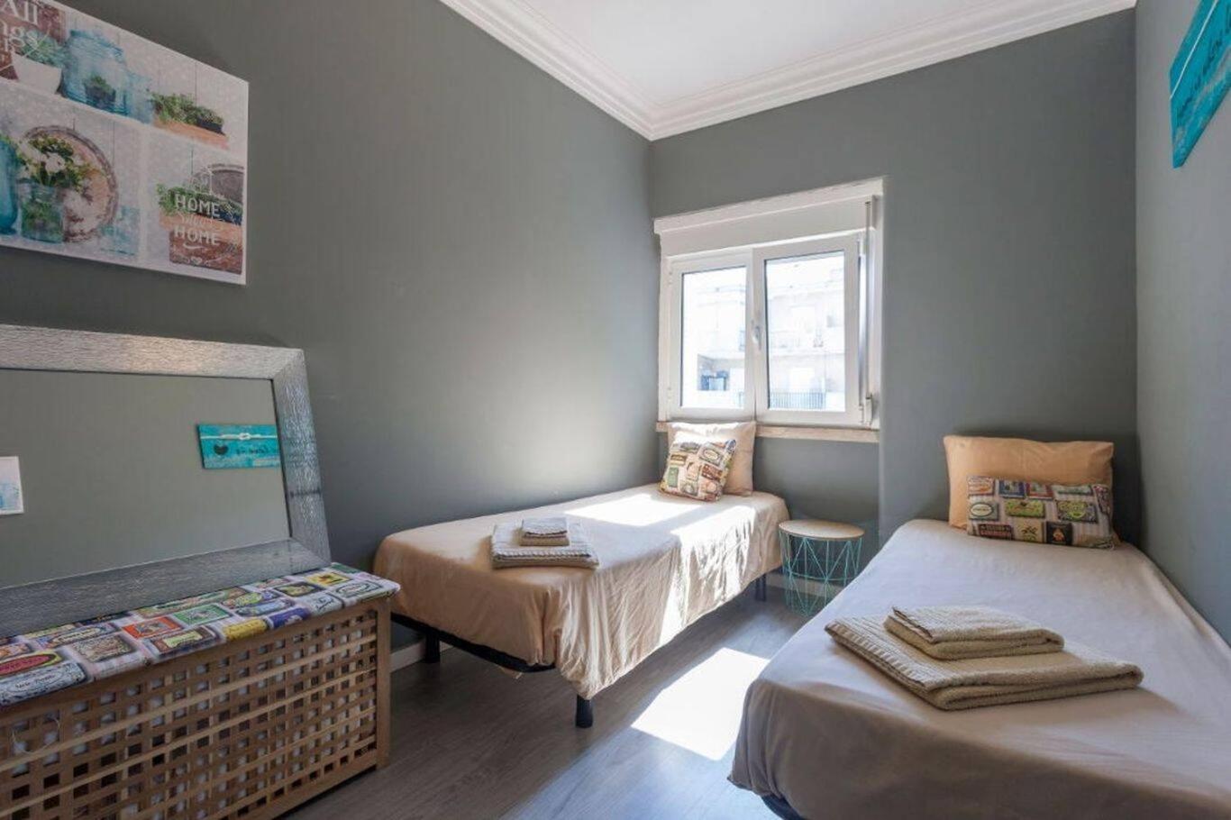 Be Local - Apartment With 2 Bedrooms In Moscavide - 리스본 외부 사진
